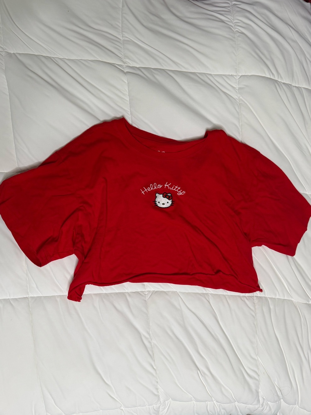 Hello Kitty Cropped Tee